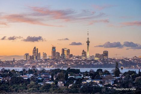 Photo of property in 4/43a Waimumu Road, Massey, Auckland, 0614