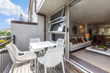 Photo of property in 2/300 Parnell Road, Parnell, Auckland, 1052