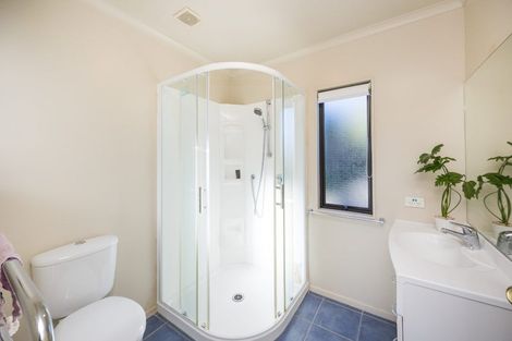 Photo of property in 111 Ruapehu Drive, Fitzherbert, Palmerston North, 4410