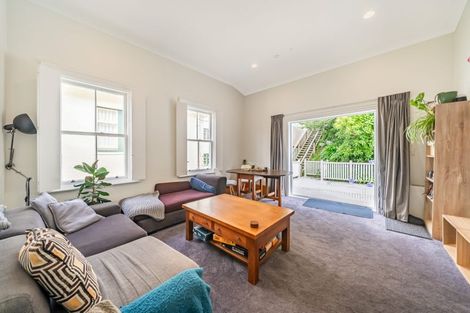 Photo of property in 330 Tinakori Road, Thorndon, Wellington, 6011