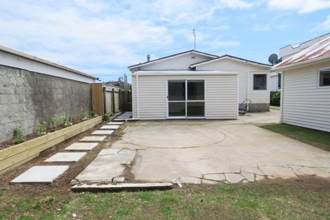 Photo of property in 53 Wallace Place, Westown, New Plymouth, 4310