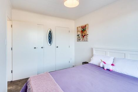 Photo of property in 11 Chester Street, Taradale, Napier, 4112