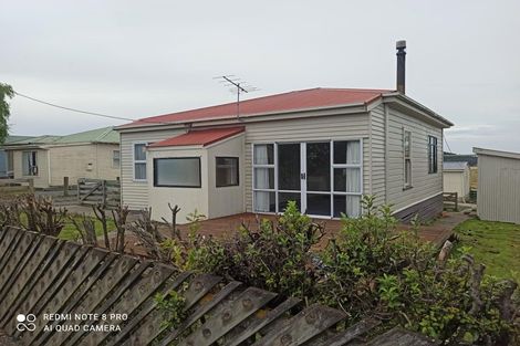 Photo of property in 15 May Street, Waiwera South, Clinton, 9584