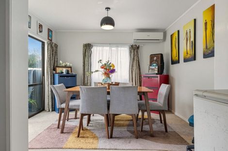 Photo of property in 1/569 Maunganui Road, Mount Maunganui, 3116