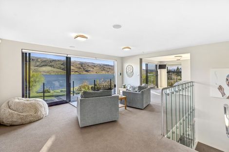 Photo of property in 12 De Bettencor Place, Mount Pisa, Cromwell, 9383