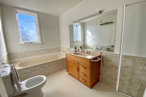 Photo of property in 5 Bannerman Road, Morningside, Auckland, 1022