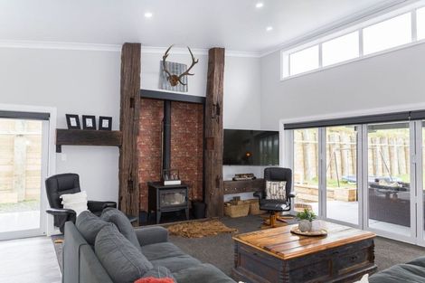 Photo of property in 143e Smith Road, Dannevirke, 4978