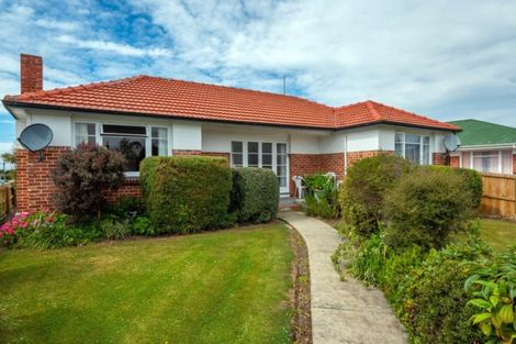Photo of property in 1 Cameron Street, Waimate, 7924
