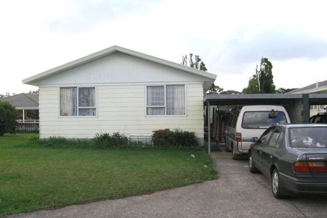 Photo of property in 2/227 Waitemata Drive, Ranui, Auckland, 0612