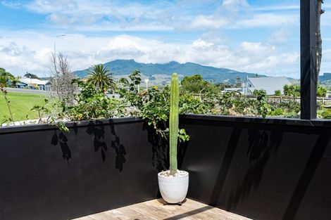 Photo of property in 10c Long Street, Raglan, 3225