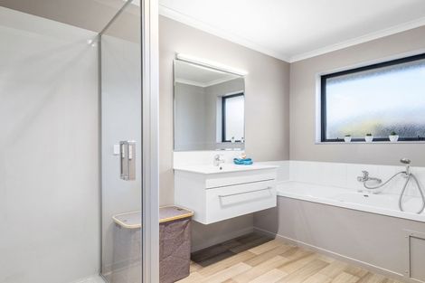 Photo of property in 187 Wingatui Road, Mosgiel, 9024