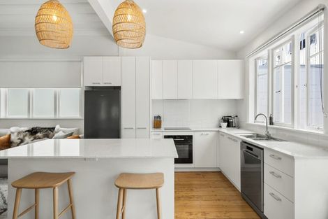 Photo of property in 26 Anne Street, Devonport, Auckland, 0624