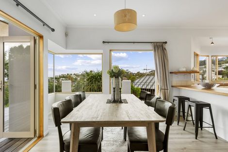 Photo of property in 71 William Bayes Place, Red Beach, 0932