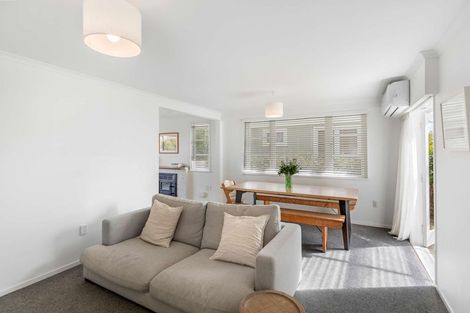 Photo of property in 37 Waterloo Crescent, Hokowhitu, Palmerston North, 4410