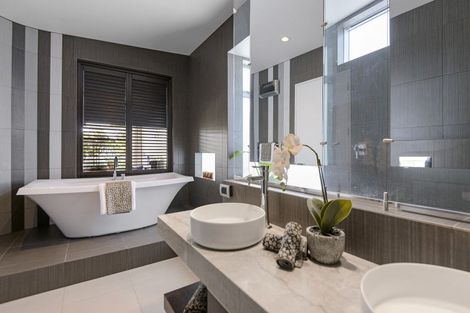 Photo of property in 53 Hawthorne Street, Strowan, Christchurch, 8052