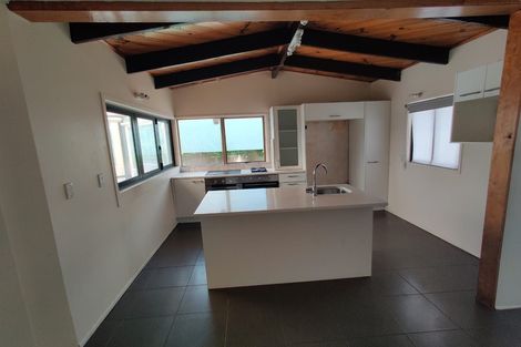 Photo of property in 31 Leaver Place, Weymouth, Auckland, 2103