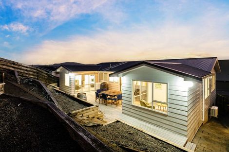 Photo of property in 6 Tregear Place, Camborne, Porirua, 5026