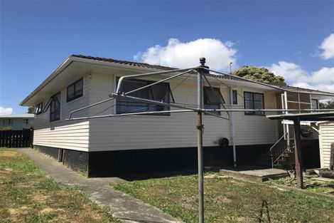Photo of property in 2 Winsford Street, Manurewa, Auckland, 2102