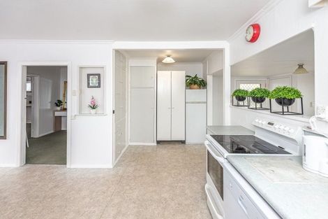 Photo of property in 9 Swiss Avenue, Gonville, Whanganui, 4501