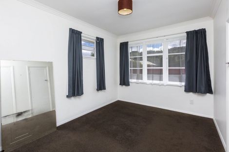 Photo of property in 2 Hazel Street, Ebdentown, Upper Hutt, 5018