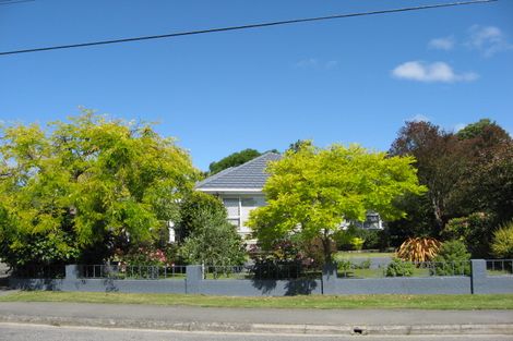 Photo of property in 233 Fifield Terrace, Opawa, Christchurch, 8023