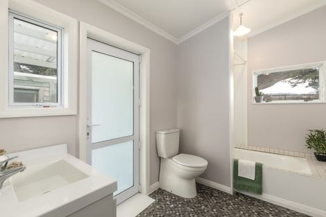 Photo of property in 18 Clermont Street, Ward, Seddon, 7285