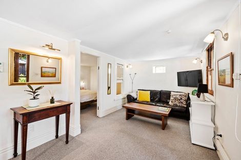 Photo of property in 8 Tainui Terrace, Mount Cook, Wellington, 6021