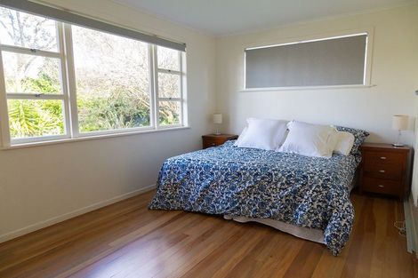 Photo of property in 6 Boler Place, New Lynn, Auckland, 0600