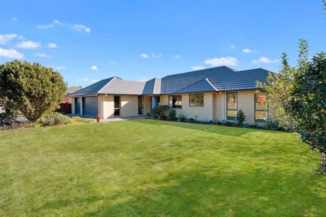 Photo of property in 73 Waitikiri Drive, Parklands, Christchurch, 8083