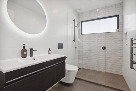 Photo of property in 1/2 Clayton Street, Saint Clair, Dunedin, 9012