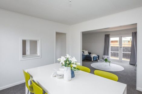 Photo of property in 5a Bradford Place, Awapuni, Palmerston North, 4412