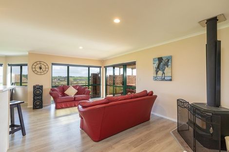 Photo of property in 932 Wharehine Road, Wharehine, Wellsford, 0973