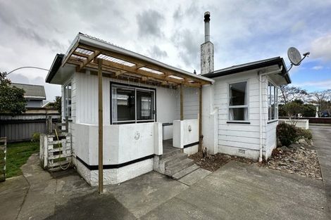 Photo of property in 19 Stirling Street, Levin, 5510