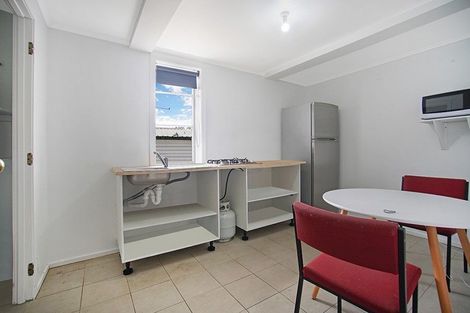 Photo of property in 5 Lane Road, Weymouth, Auckland, 2103