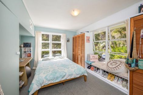 Photo of property in 127 Konini Road, Titirangi, Auckland, 0604