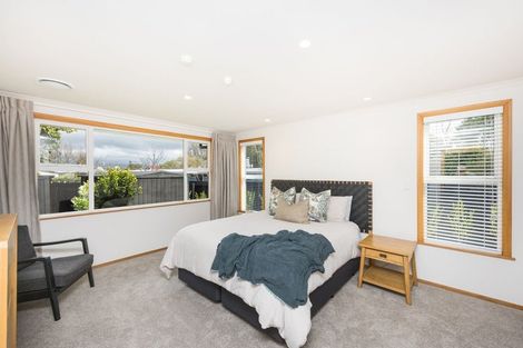 Photo of property in 23 Saint Albans Avenue, Hokowhitu, Palmerston North, 4410