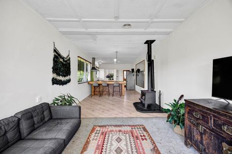 Photo of property in 18 Cumming Street, Okato, 4335