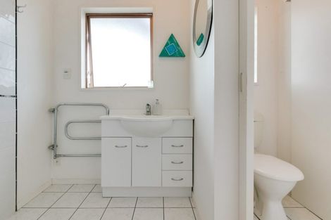 Photo of property in 17 Totara Street, Taradale, Napier, 4112