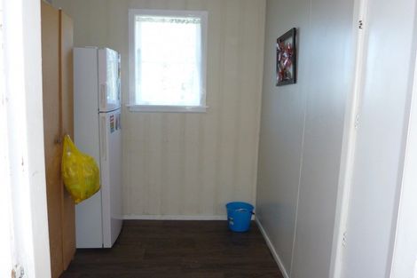 Photo of property in 1 Laurent Vc Street, Hawera, 4610