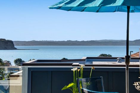 Photo of property in 15 Beach Road, Manly, Whangaparaoa, 0930