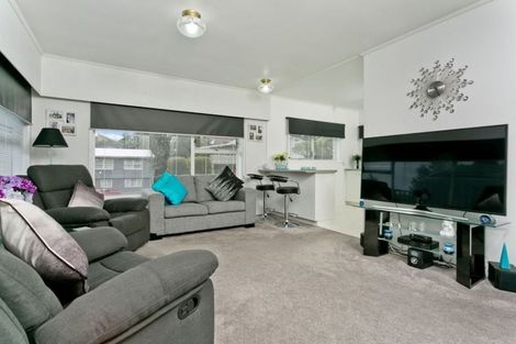 Photo of property in 1/14 Kathleen Street, Totara Vale, Auckland, 0627
