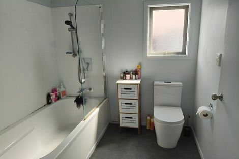 Photo of property in 28 Warwick Road, Stratford, 4332