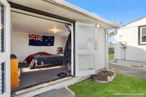 Photo of property in 10 Cornfoot Street, Castlecliff, Whanganui, 4501