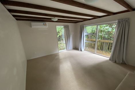Photo of property in 33 Reynolds Place, Torbay, Auckland, 0630