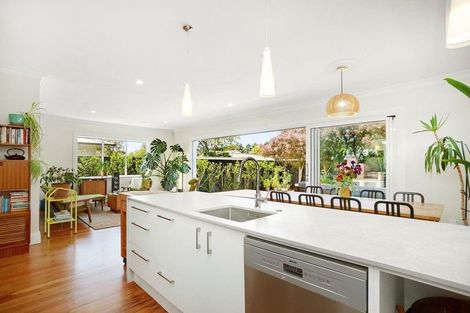 Photo of property in 50 William Street, Petone, Lower Hutt, 5012