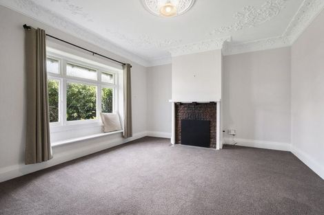 Photo of property in 11 Lyndhurst Street, Takaro, Palmerston North, 4412
