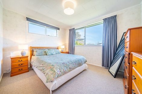 Photo of property in 18 Shanly Street, Brown Owl, Upper Hutt, 5018