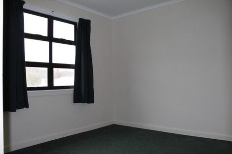 Photo of property in 553 Featherston Street, Roslyn, Palmerston North, 4414