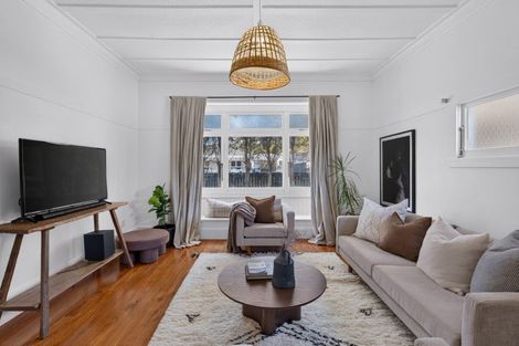 Photo of property in 6 Outram Street, Ahuriri, Napier, 4110