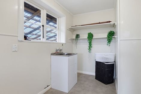 Photo of property in 59 Weston Avenue, Roslyn, Palmerston North, 4414